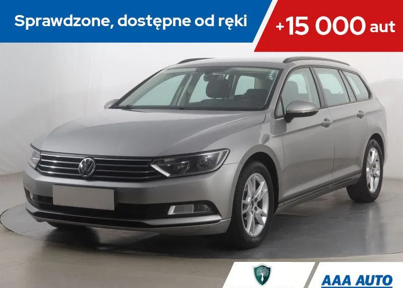 volkswagen lubniewice Volkswagen Passat cena 53500 przebieg: 197191, rok produkcji 2015 z Lubniewice